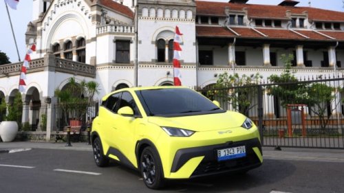 Terpopuler: MPV Lexus Makin Nyaman, Mobil China Terlaris Februari 2026, SUV Hybrid Geely Tembus 1.730 Km