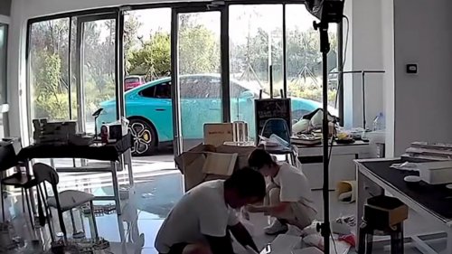 Terpopuler: Mobil Xiaomi Gerak Sendiri, Kutukan Marquez dan Diskon Motor Listrik Honda