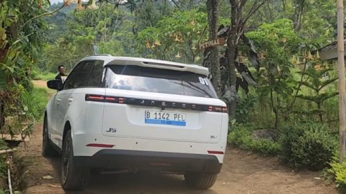 Uji Ketangguhan Jaecoo J5 EV di Medan Off-road Ringan