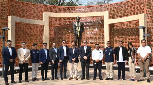 Terpopuler: Mobil Istimewa Dirut BPJS, Belanja Kendaraan Desa, hingga Kontrak Tata dan Mahindra