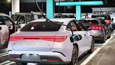 Pengisi Daya Mobil Listrik BYD Bisa Isi Super Cepat, Mirip SPBU