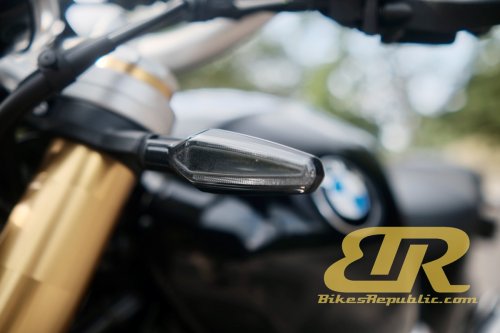 Tunggang Uji &amp; Ulasan BMW R 12 nineT (2025)