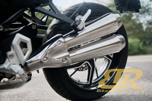 Tunggang Uji &amp; Ulasan BMW R 12 nineT (2025)