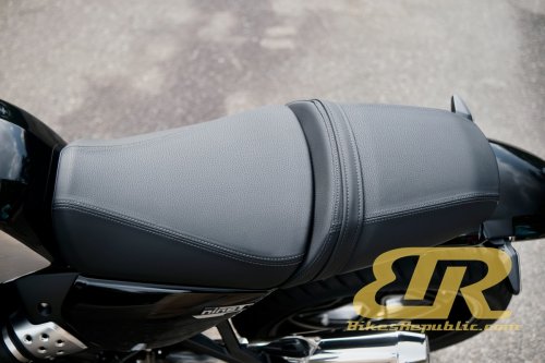 Tunggang Uji &amp; Ulasan BMW R 12 nineT (2025)