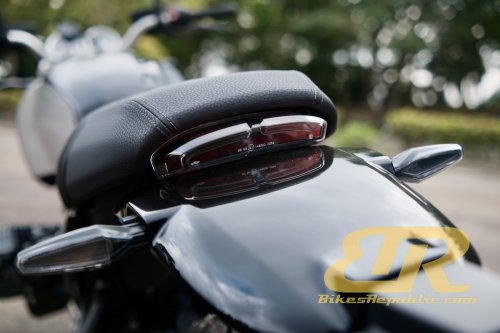 Tunggang Uji &amp; Ulasan BMW R 12 nineT (2025)