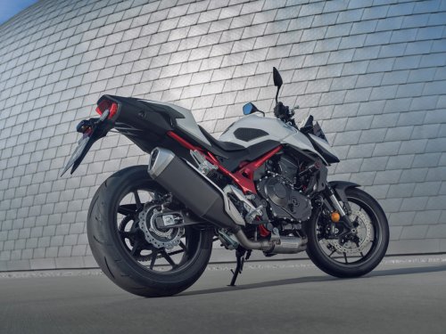 Honda CB750 (2025) Tiba di Malaysia