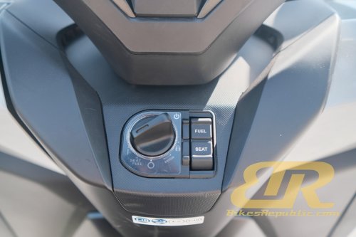 Tunggang Uji dan Ulasan Honda NSS250 (2025)