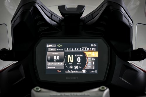 Ducati Multistrada V2 (2025) Telah Tiba di Malaysia