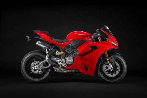 2025 Ducati Panigale V2 Arrives in Malaysia