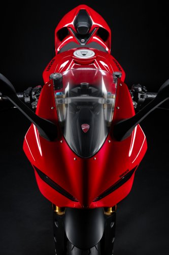 2025 Ducati Panigale V2 Arrives in Malaysia