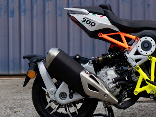 Italjet Dragster 300 Tiba di Malaysia dalam Versi Gresini dan Malossi