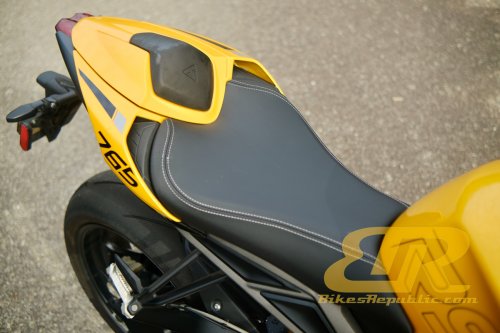 Triumph Street Triple 765 RS Test &amp; Review