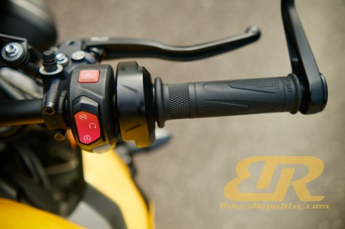 Triumph Street Triple 765 RS Test &amp; Review