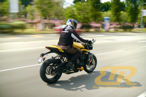 Triumph Street Triple 765 RS Test &amp; Review