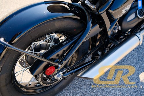 Tunggang Uji Triumph Bonneville Bobber (2025) – Bukan Sebuah Motor ‘Poyo’