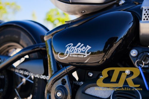 Tunggang Uji Triumph Bonneville Bobber (2025) – Bukan Sebuah Motor ‘Poyo’