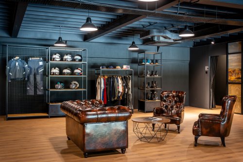 Chear Motorrad Lancar Bilik Pameran Baharu di Shah Alam