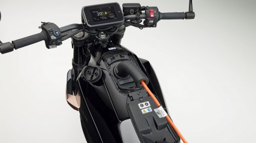 Honda WN7, Honda’s First Electric Motorcycle Launched at EICMA 2025