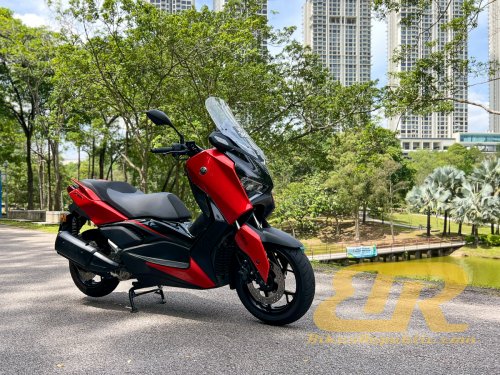 2025 YAMAHA XMAX 250 Test &amp; Review – Still Quick!