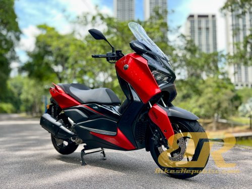 2025 YAMAHA XMAX 250 Test &amp; Review – Still Quick!