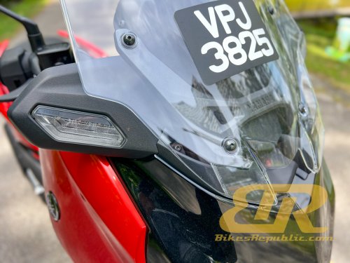 2025 YAMAHA XMAX 250 Test &amp; Review – Still Quick!