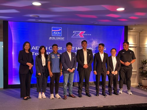 AEON CREDIT Drives Hakim Danish to Moto3 as Title Sponsor