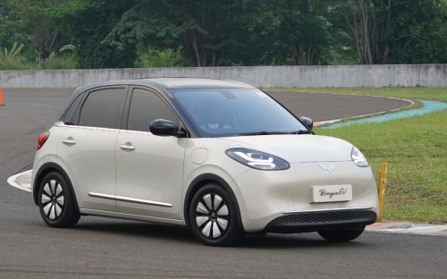 Cuma Bulan Ini, Beli Wuling EV Diganjar Promo Spektakuler, DP Rendah, Bunga 0% dan Gratis Biaya Perawatan 15,5 Tahun