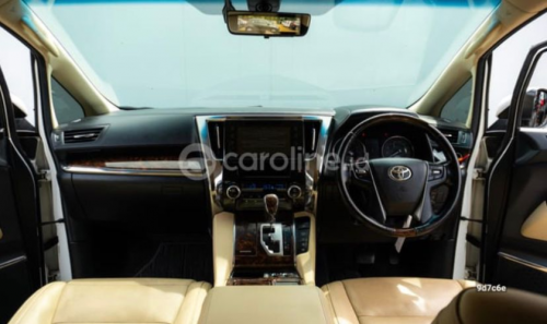 Nggak Pakai Antre Colokan, Toyota Alphard Bekas Jadi Opsi Menarik, Tampang Keren Fitur Seabrek