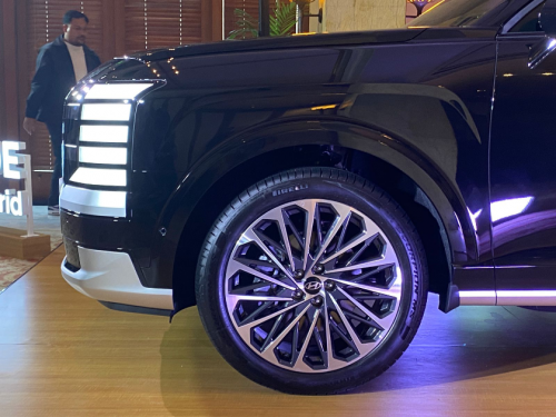 Bedah Tuntas Perbedaan Hyundai Palisade Hybrid Tipe Signature dan Calligraphy