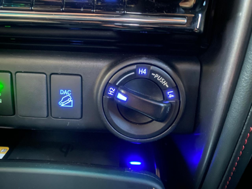 SUV Premium 4WD Memanas, Ada Jaecoo J8 AWD, Mitsubishi Pajero Sport 4x4 dan Toyota Fortuner 4x4, Mana Lebih Oke di Medan Off-road?