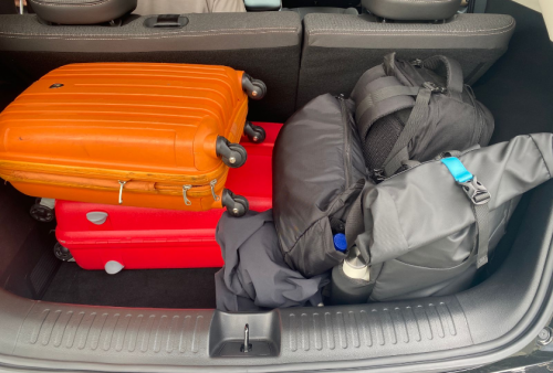 Cerita Makan Siang di Empal Gentong Cirebon dengan Wuling Cloud EV, Butuh Biaya Listrik Segini Aja