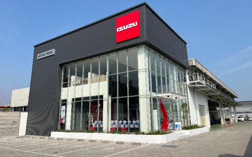 Dealer Astra Isuzu Margomulyo Diresmikan, Upaya Mendekat ke Nadi Logistik Surabaya