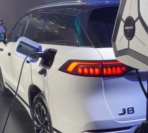 Jaecoo J8 SHS Pakai Tiga Motor Listrik, Kecepatan 0-100 km/jam Raih Waktu Cuma Segini