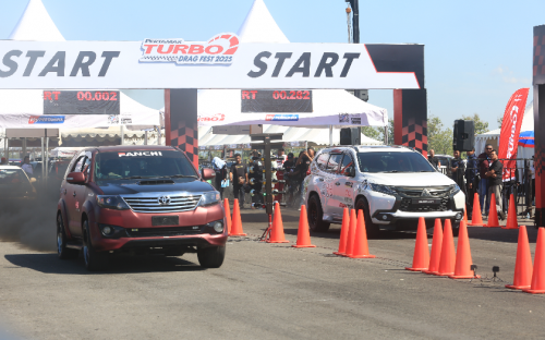 Pertamax Turbo Drag Fest 2025 Sukses Digelar, Pembalap Gresik Raih Waktu Tercepat 7,4 Detik