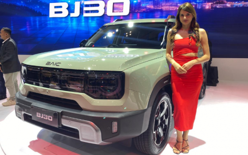Cuma di GIIAS 2025, Pesan BAIC BJ30 Hybrid AWD Dapat Potongan Harga Rp 30 Juta