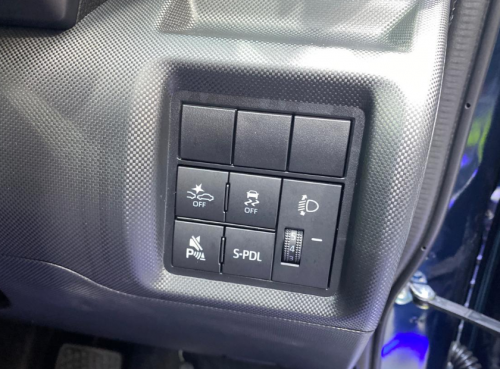 Surprise, Daihatsu Rocky e-Smart Hybrid Resmi Dipasarkan, Harga di Bawah Rp 300 Juta Aja!