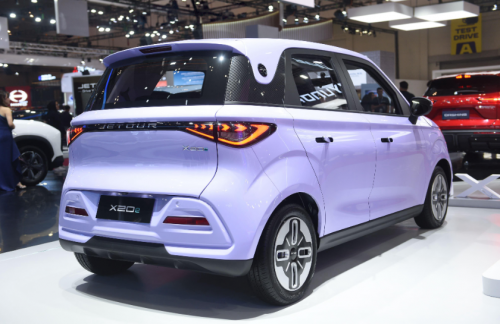 Jetour X20e EV Hadir di GIIAS 2025, City Car Listrik Bisa Tempuh 405 Km