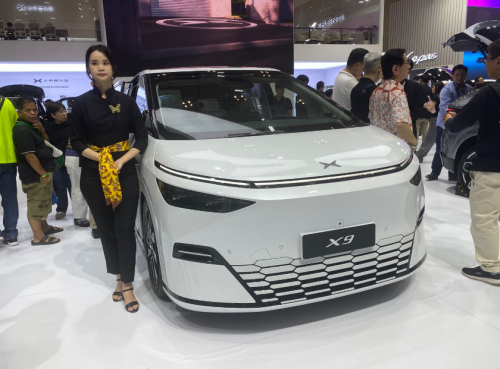 Pilihan MPV Listrik Premium, Ada Denza D9, Mifa 9 dan Xpeng X9, Ini Bedanya Bos!