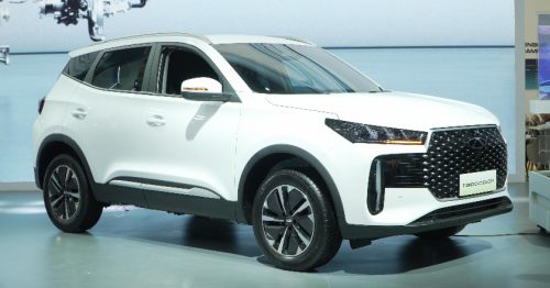 Komparasi Daihatsu Rocky e-Smart Hybrid vs Chery Tiggo Cross CSH, Siapa Paling irit Bahan Bakar?