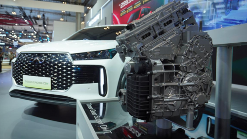 Komparasi Daihatsu Rocky e-Smart Hybrid vs Chery Tiggo Cross CSH, Siapa Paling irit Bahan Bakar?