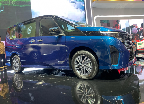 Adu Spesifikasi Van Hybrid : All New Nissan Serena e-Power vs Honda Step WGN e:HEV