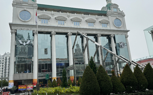 Unik, Wuling dan MG Resmikan Dealer Berkonsep Satu Atap Bersaudara di Kelapa Gading