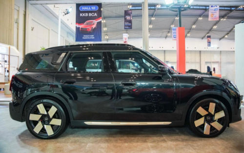 Intip Deretan Mobil-mobil Sangar di BCA Expo 2025, Ada New Maybach GLS Harga Rp 10 Miliar