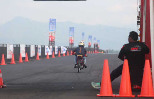 Pertamax Turbo Drag Fest 2025 Meriah, 436 Starter Motor Adu Kebut Raih Podium Utama