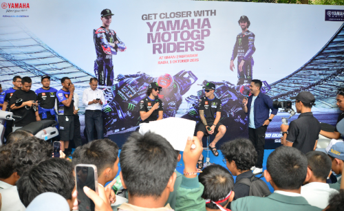 Pecah, Fabio Quartararo dan Alex Rins Kunjungi SMA Negeri 2 Mataram NTB