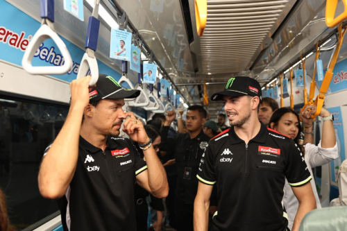 Fabio Di Giannantonio dan Franco Morbidelli Naik Bajaj Keliling Ibukota, Sebelum Balap di Sirkuit Mandalika