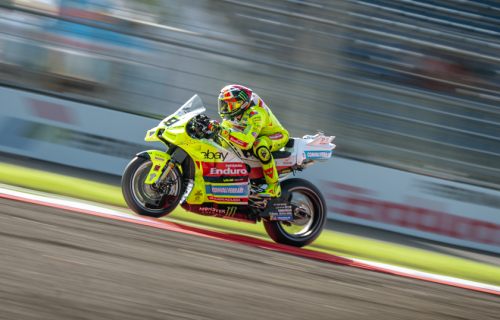 Gak Nyangka, Marco Bezzecchi dan Aldeguer Asapi Marc Marquez di Sprint Race MotoGP Mandalika 2025