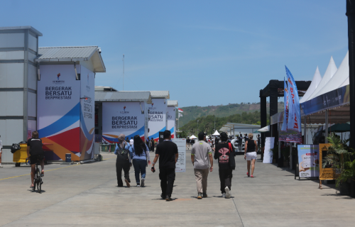 Sirkut Mandalika Panas Sob, Mulai Trek Sampai Belakang Paddock MotoGP, Ini Foto-fotonya