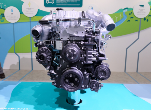 Isuzu Hadirkan D-Max 2026, Mesin Multi-fuel dan Truk Berteknologi ADAS di JMS 2025