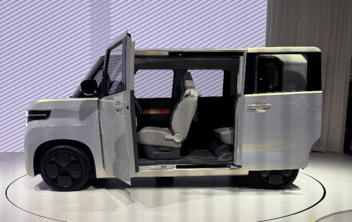 Daihatsu Rilis Kendaraan Mungil Terbaru di JMS 2025, Cocok untuk Mobilitas Perkotaan